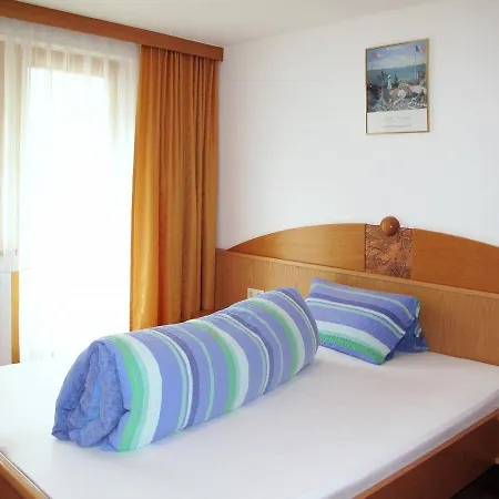 Apartment Haus Bergfeld 171w Spiss